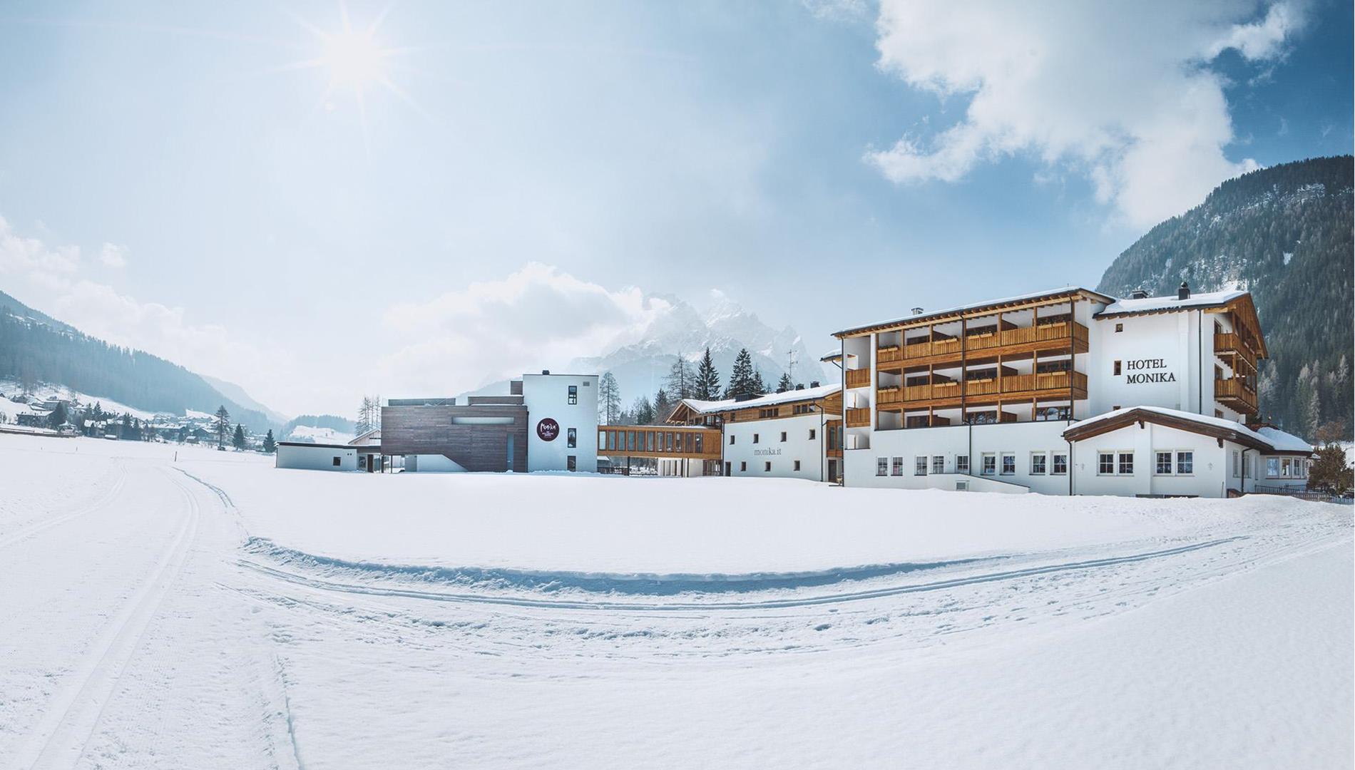 Hotel Monika in winter